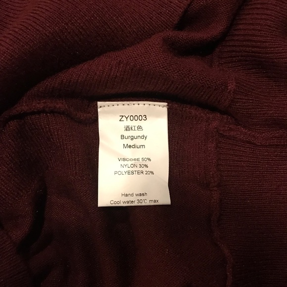 Off the shoulder oversized sweater - Picture 6 of 9